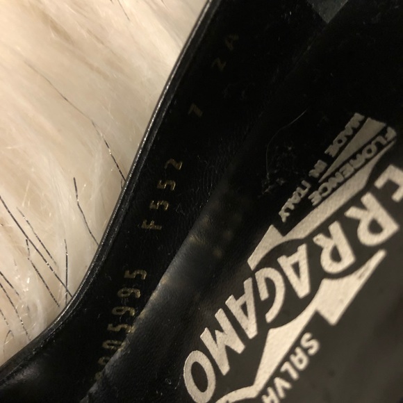 💯% Authentic Ferragamo Shoes size US 7.5 - Picture 7 of 8